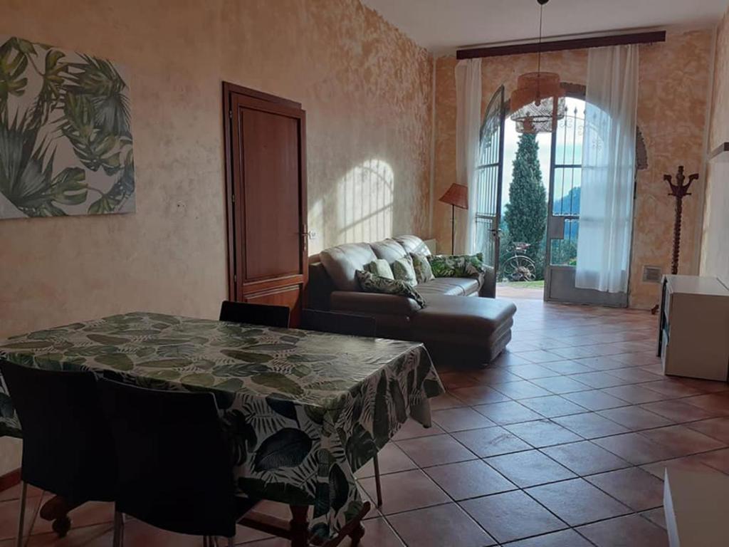 Podere"Sulle Soglie Del Bosco" Appartament And Rooms Pescia Extérieur photo